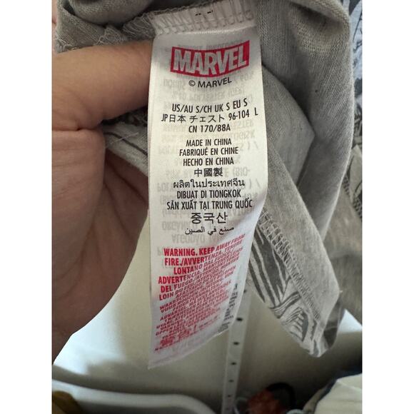 Marvel Comics Retro Long Sleeve Shirt Men’s Size Small Cotton Gray Comic Print - Picture 8 of 8